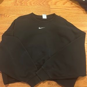 Women’s Nike crew neck